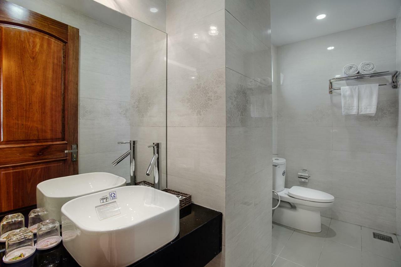 Sky Star Hotel Дананг Экстерьер фото